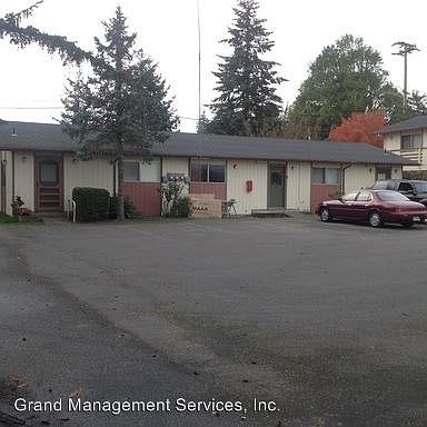 2nd image of 210 S 10th St