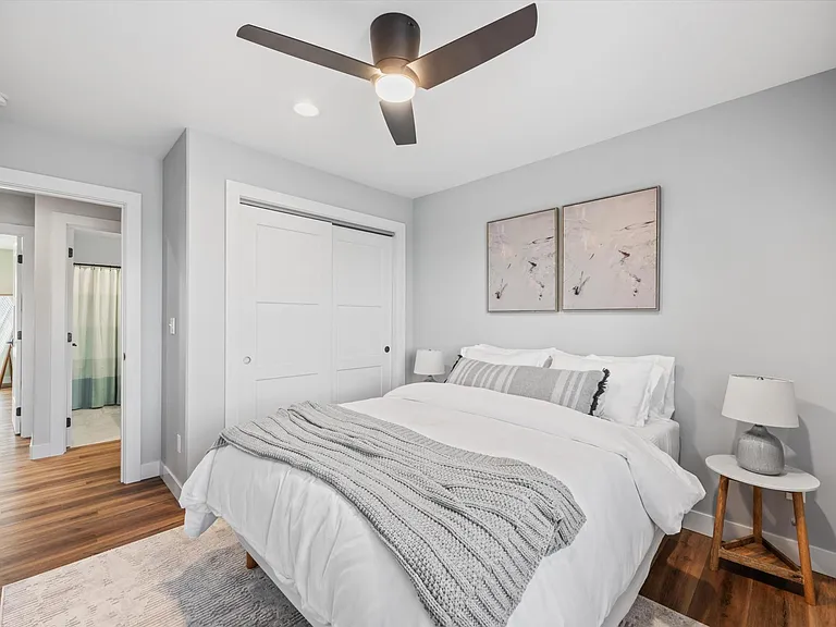 2077 Walla Ave — Photo 22