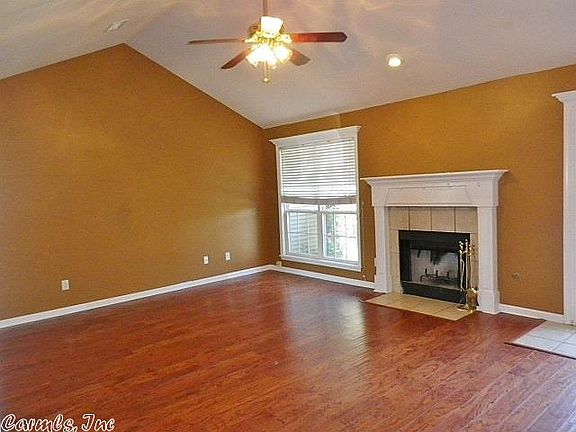 5th image of 3108 Greenfield Dr