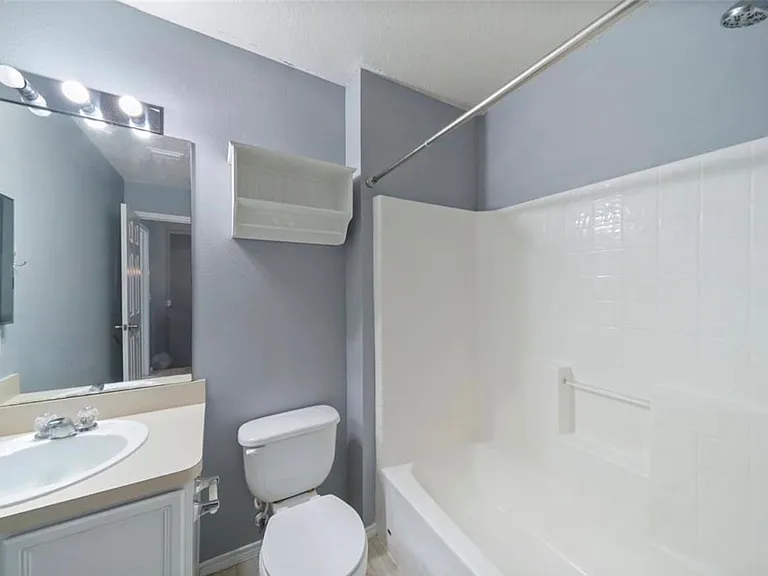 29705 Parliament Hills Dr — Photo 23