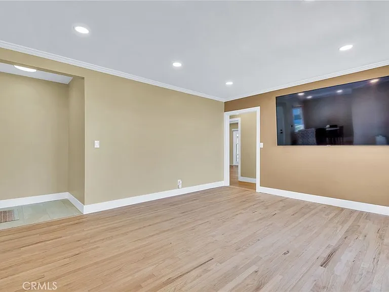 4515 Greenmeadows Ave — Photo 17