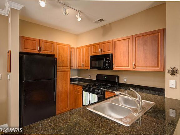 3rd image of 12958 Centre Park Cir APT 425