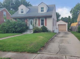 2008 Oregon Ave, Rockford, IL 61108