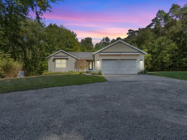 13748 Stout Ave NE, Cedar Springs, MI 49319
