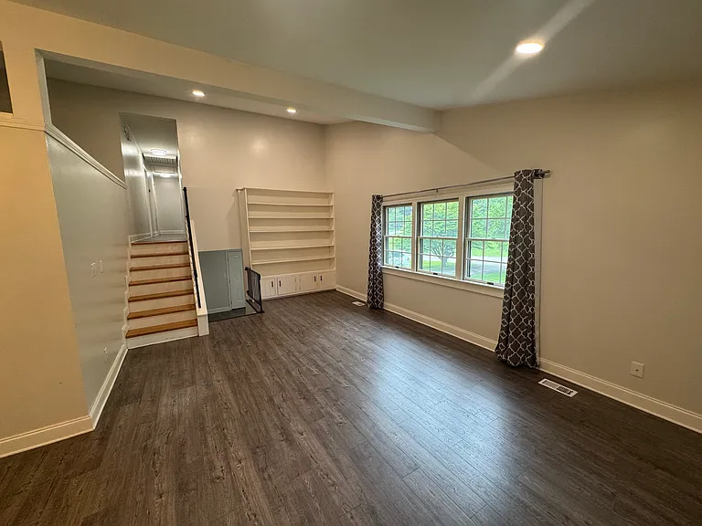 616 Cross Bridge Cir — Photo 6