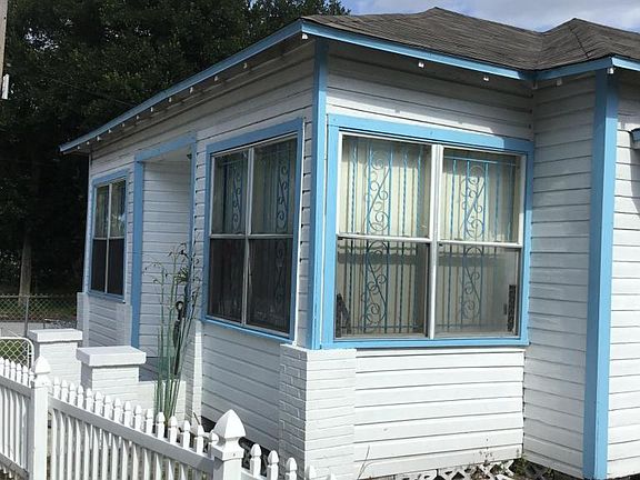 3rd image of 800 S Palm Ave