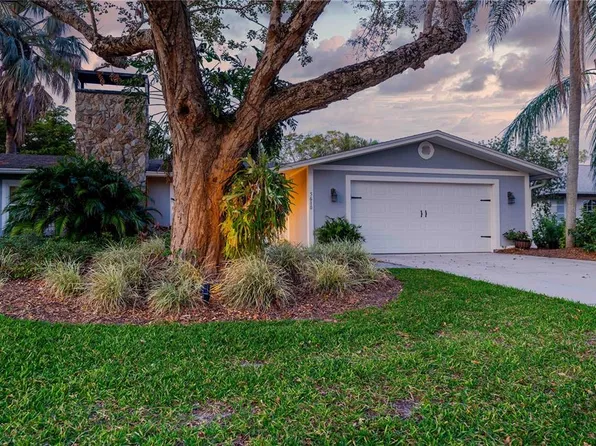 5610 Creekwood Dr, Sarasota, FL 34233