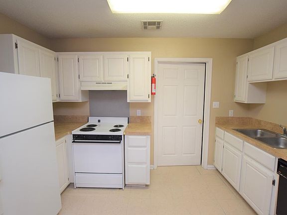 4th image of 1852 Esther Dr #8