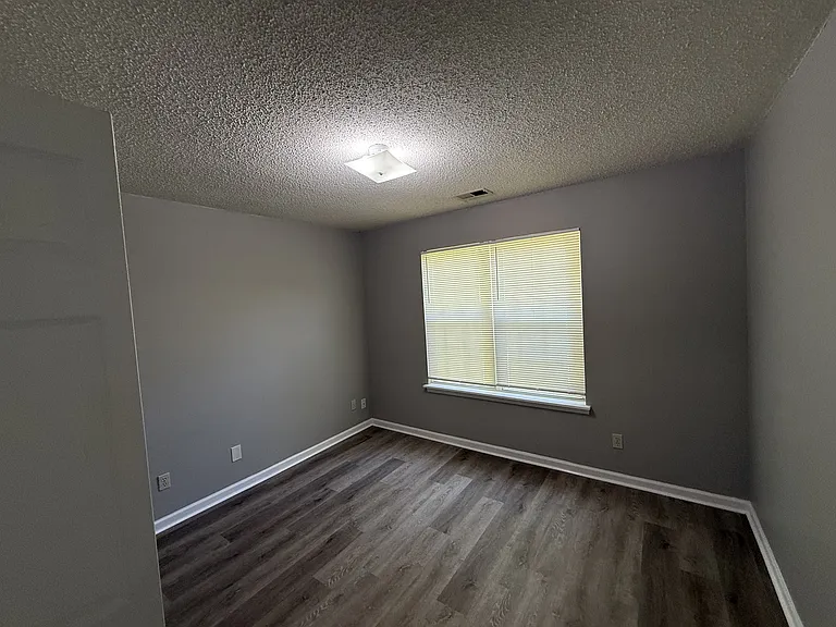 367 Templeton Dr — Photo 46