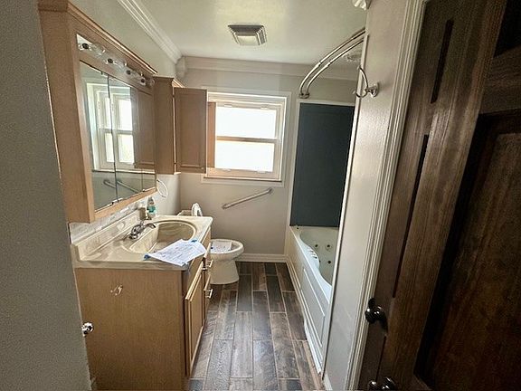 5th image of 128 Sawyer Dr