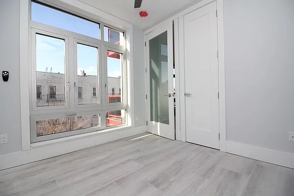 Rented by Nooklyn NYC LLC | media 23