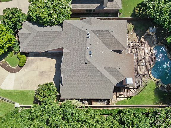 3rd image of 1305 Runford Ct