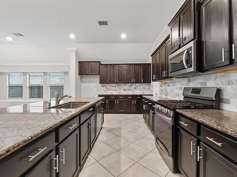 134 S Bearkat Ct — Photo 7