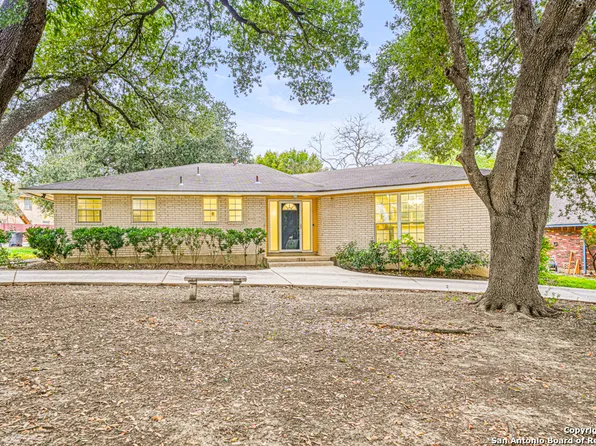 3203 LURA LN, San Antonio, TX 78228