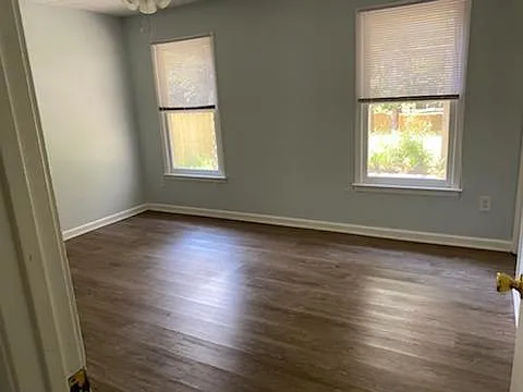 709 Redwood Park — Photo 12
