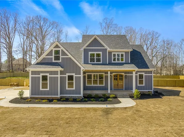 610 Mountain View Rd #B, Williamston, SC 29697