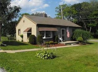 2804 Decamp Rd, Youngstown, OH 44511