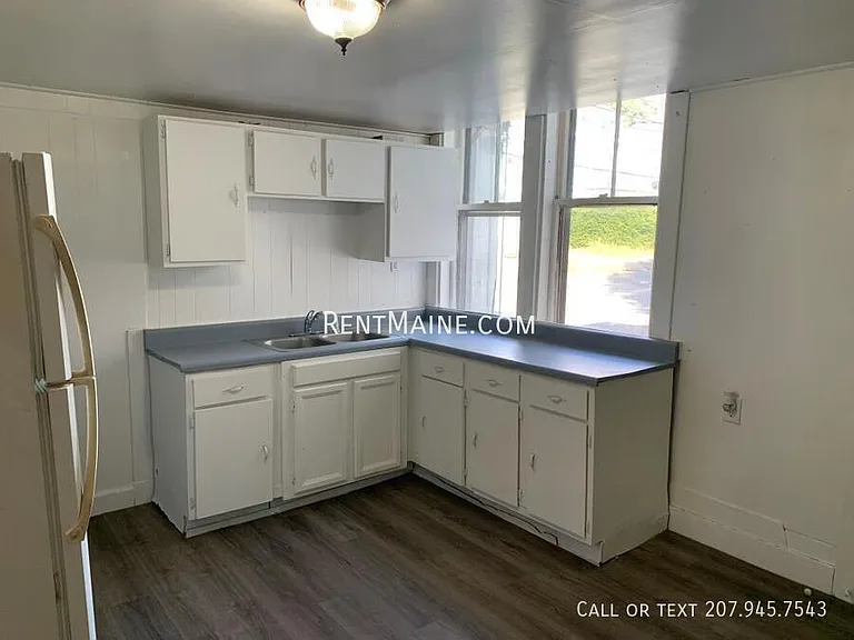 97 Center St #2 — Photo 3