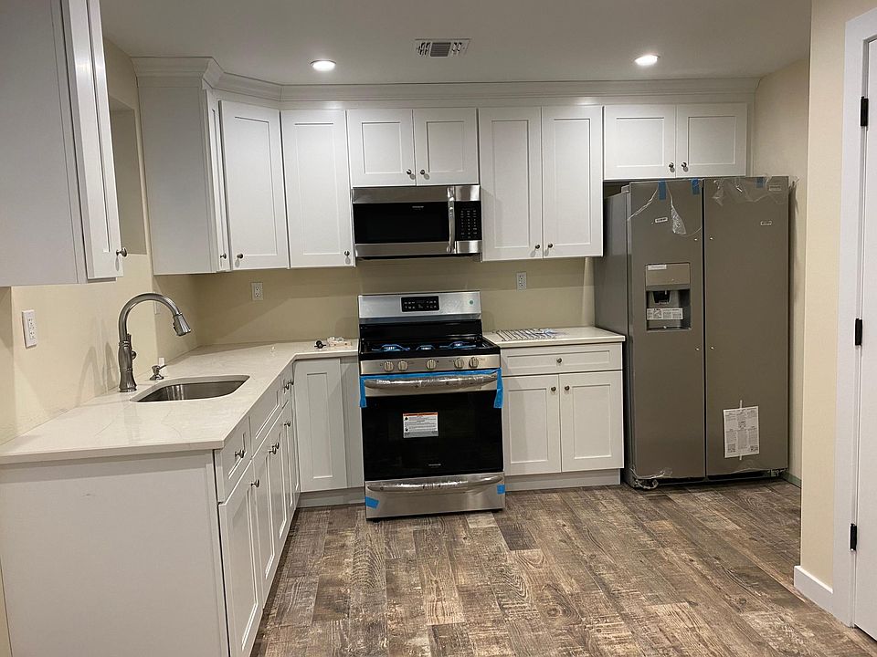 1st image of 411 Richard Ave