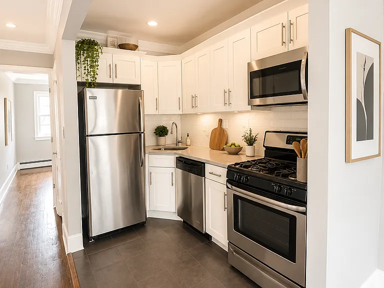 15 Covert St #Penthouse 3 — Photo 2