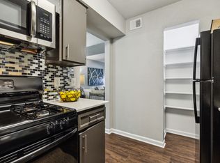 Zeke Apartments, Dallas, TX 75218
