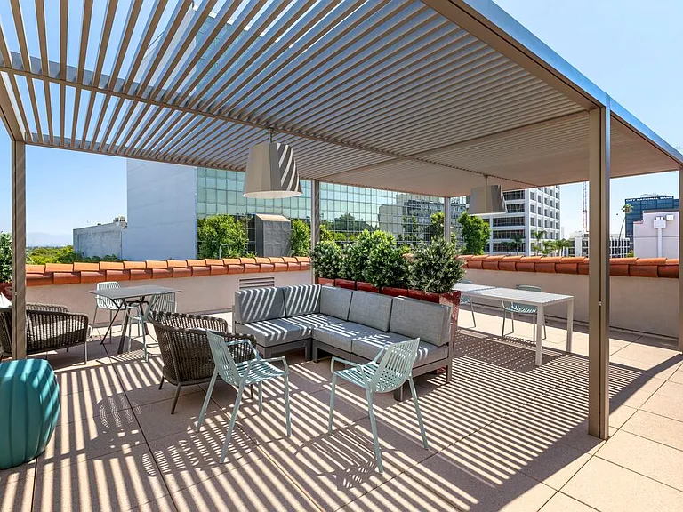Outdoor lounge