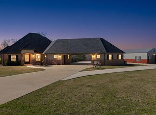 155 Page Creek Dr, Hallsville, TX 75650