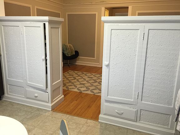 2nd image of 805 W Cornelia Ave APT 2N