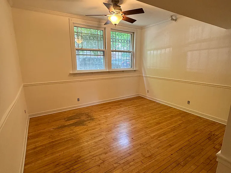547 W Surf St #B — Photo 9
