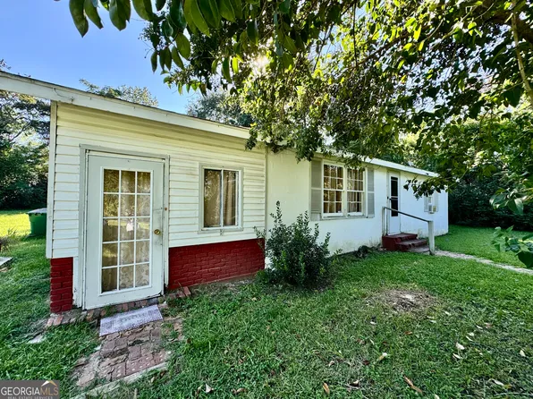 2326 Joe Wright Dr, Cordele, GA 31015