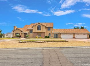 27655 River Rock Rd, Helendale, CA 92342
