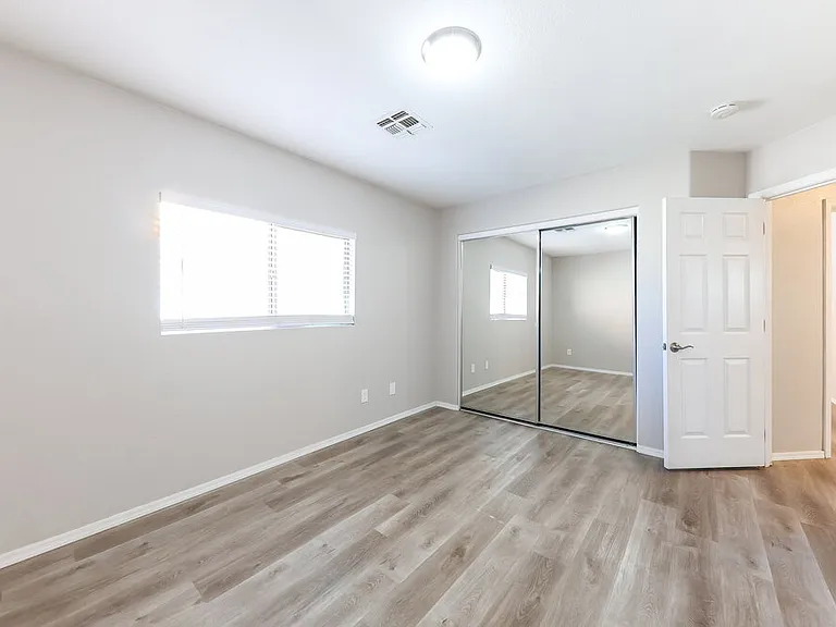 11807 W Ester Dr — Photo 13
