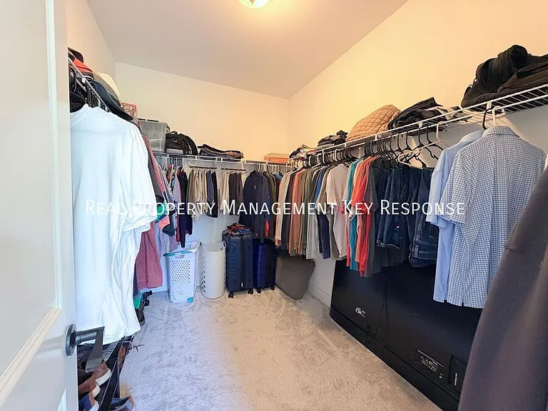 140 Houghland St — Photo 7