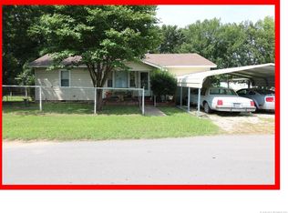 105 S Maple St, Copan, OK 74022