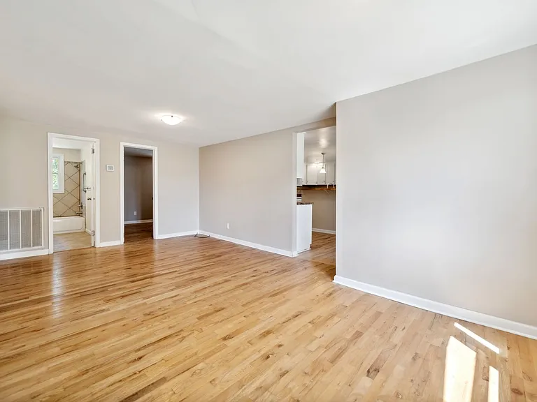 5027 Jackson King Rd — Photo 4