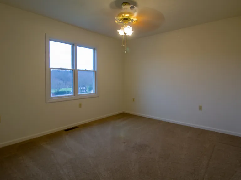 918 Harold Ave #918 — Photo 31