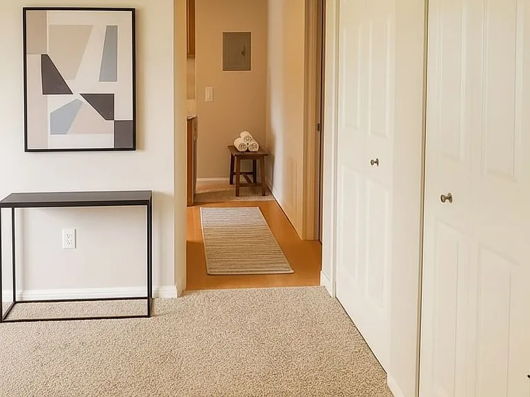2700 Rosalyn Ct #204 — Photo 2