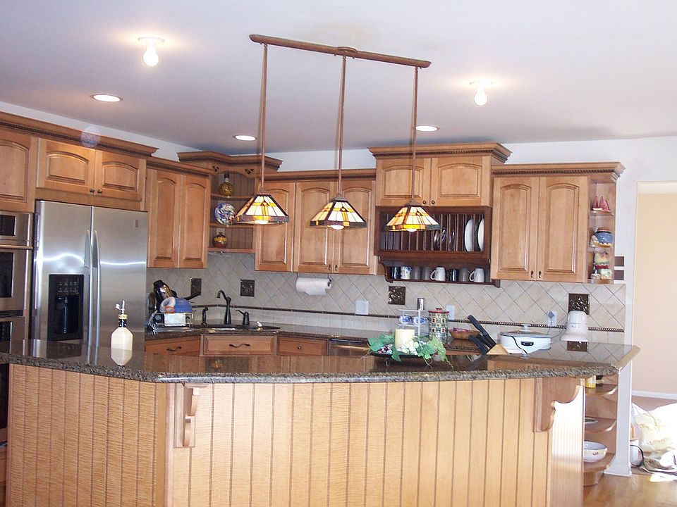 2nd image of 6708 Whispering Woods Dr