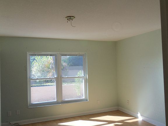 3rd image of 1704 Cordova Grn