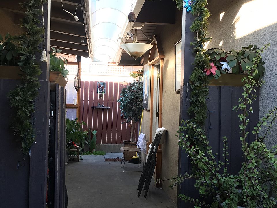 2nd image of 915 N Jasmine Ave