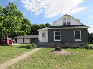 509 W Walnut St, Saint Charles, MI 48655
