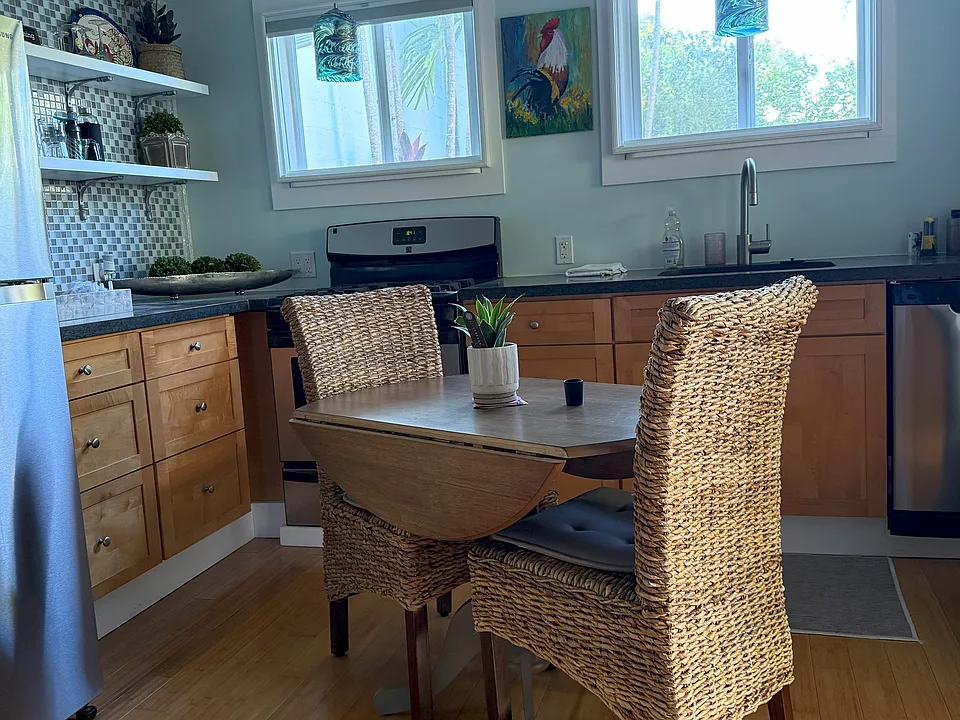 Full size kitchen