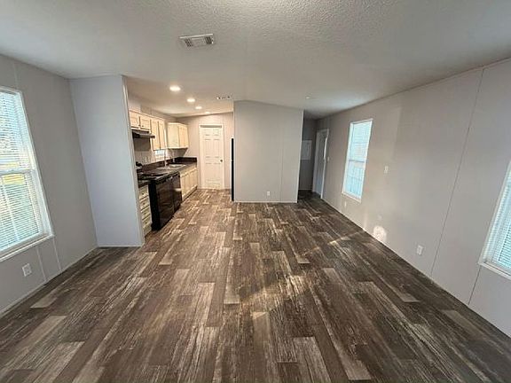 5th image of 1234 Reynolds Rd #204