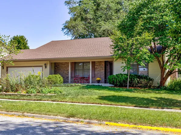 2853 Torrey Pines Rd, Ames, IA 50010