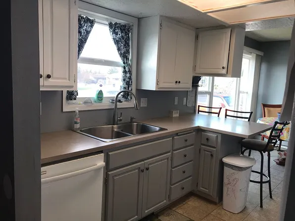 1505 Garnet St, Kemmerer, WY 83101