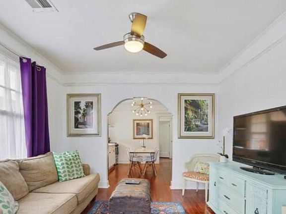 3rd image of 3018 Toulouse St