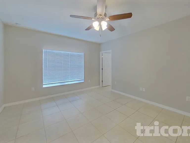 417 Kestrel Dr — Photo 8