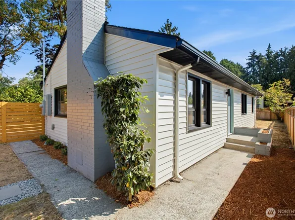 12504 8th Avenue SW, Burien, WA 98146