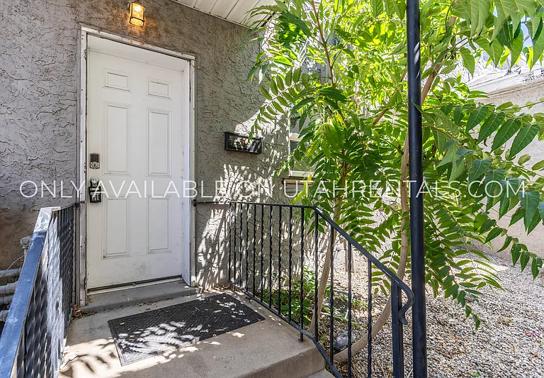 87 N Center St #2 — Photo 16
