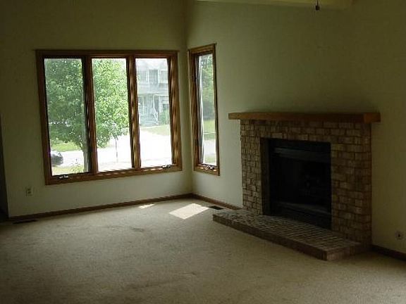 4th image of 601 Pinewood Dr